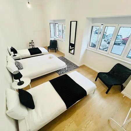 Luxury Rooms, Location For Tourists