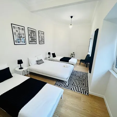 Luxury Rooms, Location For Tourists