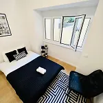 Luxury Rooms, Location For Tourists Hostel *