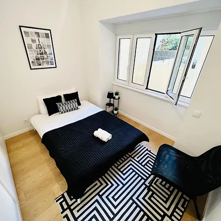 Luxury Rooms, Location For Tourists